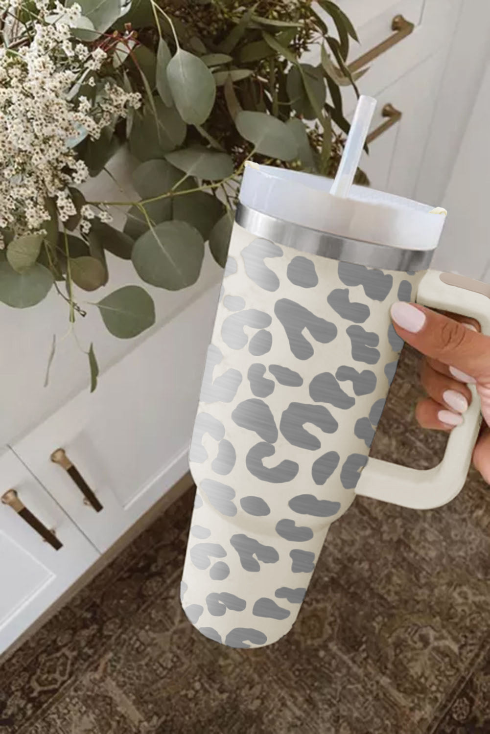 White Leopard Print 40OZ Stainless Steel Portable Cup with Handle - Mudiwa 